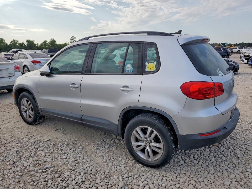 2015 Volkswagen Tiguan VIN WVGAV7AX4FW597598 COPART salvage auction — NORMAL WEAR, Mt - Certificate Of Title, sold $1,050 on 2026-08-18 (photo 2)