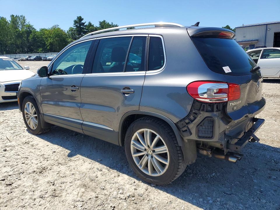 2013 Volkswagen Tiguan VIN WVGBV3AX4DW612515 COPART salvage auction — REAR END, Salvage Title, sold $400 on 2026-08-14 (photo 2)