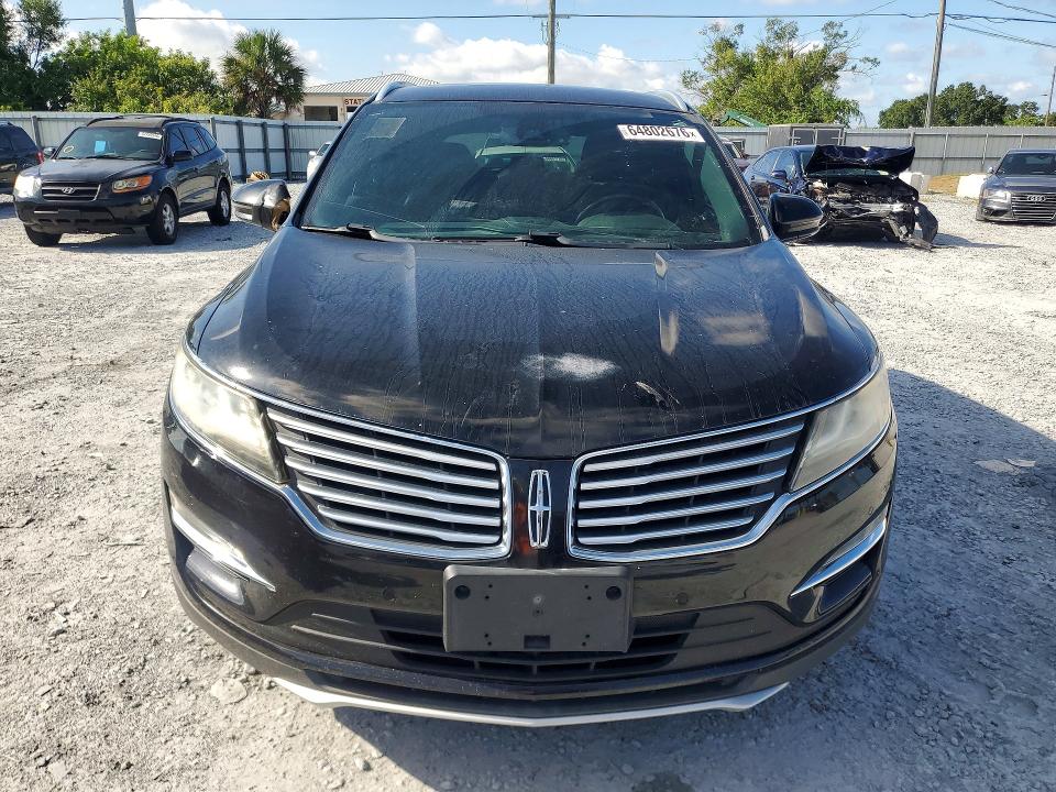 2017 Lincoln Mkc VIN 5LMTJ3DH6HUL36681 COPART salvage auction — MINOR DENT/SCRATCHES, Wv - Certificate Of Title, sold $3,800 on 2026-10-09 (photo 5)