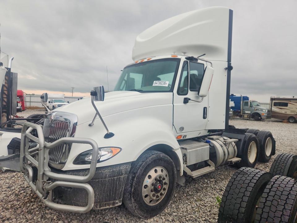 2016 International VIN 3HSDJAPR7GN379855 — COPART salvage auction photo