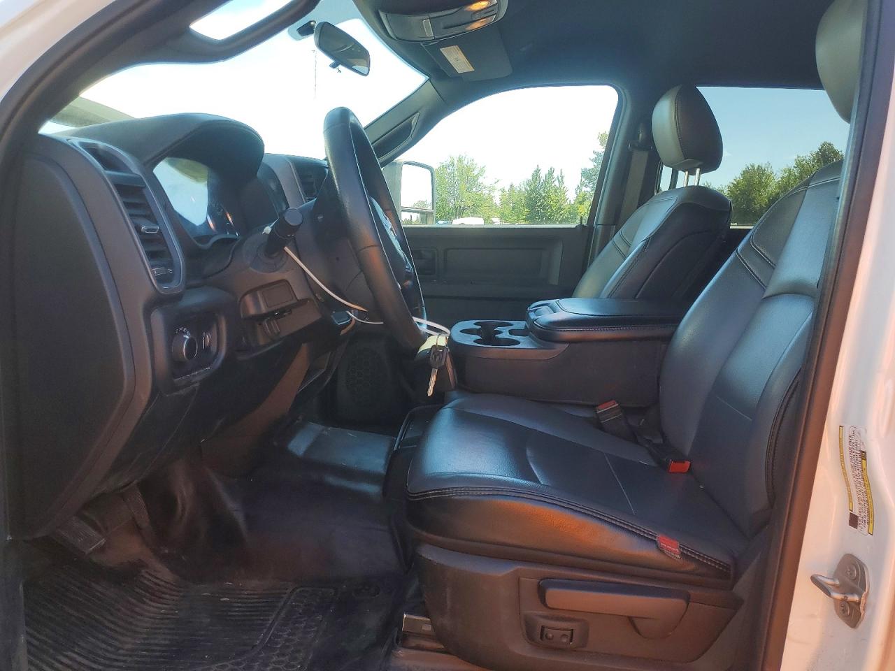 2024 Ram 5500 VIN 3C7WRNFL8RG111468 COPART salvage auction — Stripped, OR - CERTIFICATE OF TITLE, sold $14,800 on 2026-08-20 (photo 7)