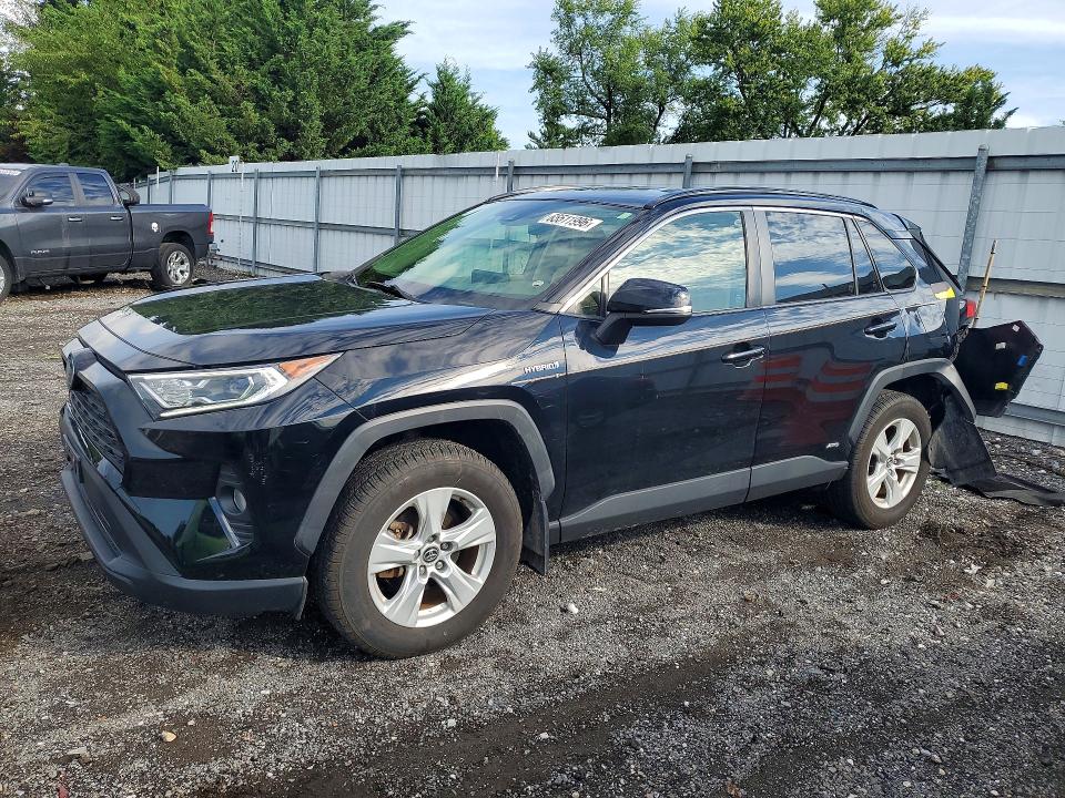 2021 Toyota Rav 4 VIN JTMR6RFV8MD008987 — COPART salvage auction photo