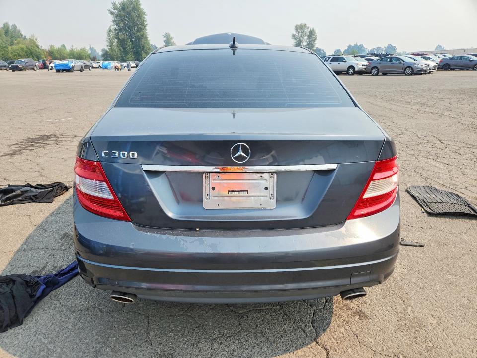 2008 Mercedes-benz C class VIN WDDGF54X98F173967 COPART salvage auction — MINOR DENT/SCRATCHES, CA - CERTIFICATE OF TITLE, sold $300 on 2026-08-10 (photo 6)