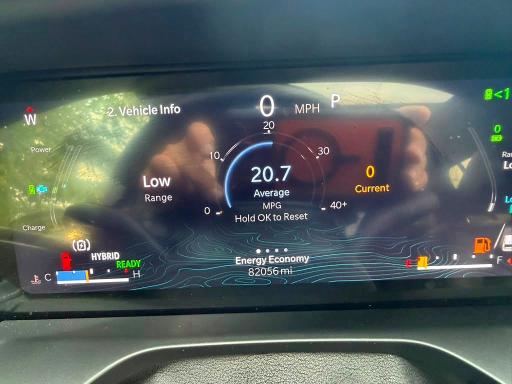 2023 Jeep Grand cherokee VIN 1C4RJYB62PC665057 COPART salvage auction — MINOR DENT/SCRATCHES, Ny - Certificate Of Title, sold $13,500 on 2026-10-02 (photo 9)