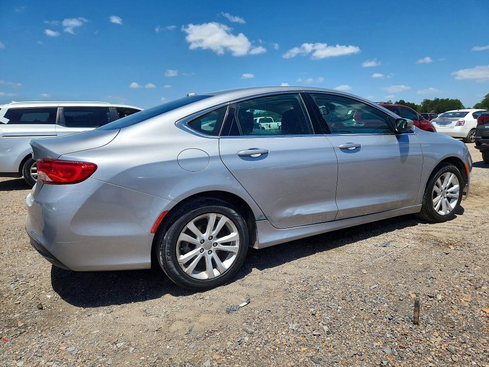 2015 Chrysler 200 VIN 1C3CCCAB3FN594086 COPART salvage auction — MINOR DENT/SCRATCHES, Tx - Cert Of Title-Reblt Slvg Flood, sold $1,475 on 2026-09-01 (photo 3)