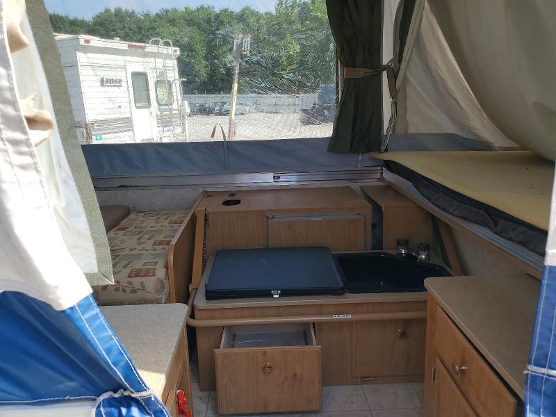 2007 Fleetwood Unknown VIN 4CE696G1477297027 COPART salvage auction — SIDE, SC - CERT OF TITLE-SALVAGE, sold $10 on 2026-09-17 (photo 5)