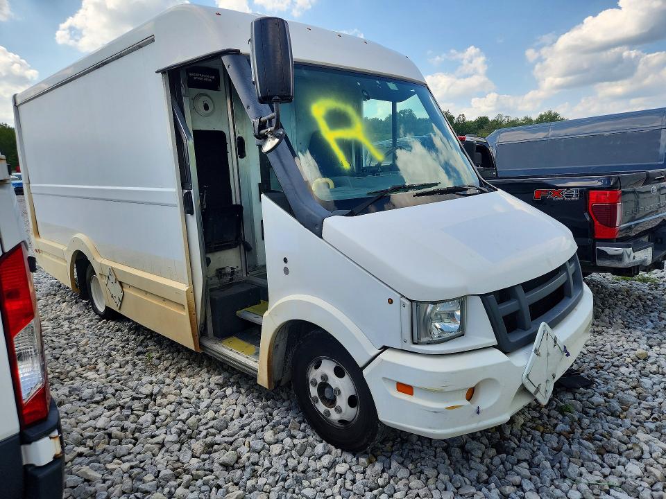 2018 Isuzu Npr VIN JALB4T170J7W02138 COPART salvage auction — MINOR DENT/SCRATCHES, OH - CERTIFICATE OF TITLE, sold $925 on 2026-10-07 (photo 4)