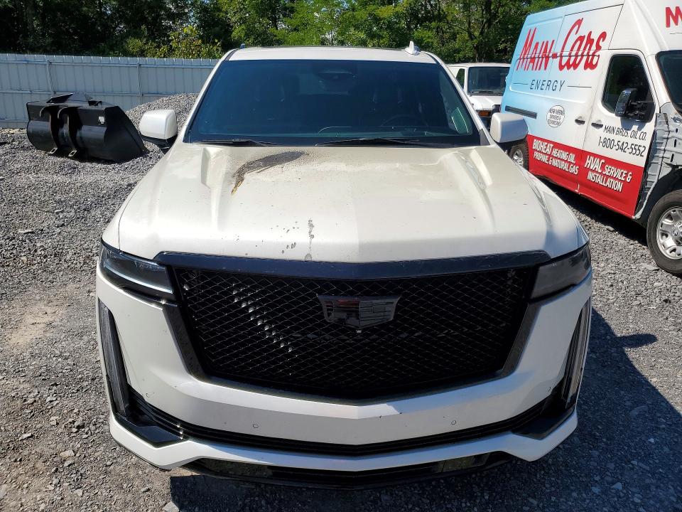 2022 Cadillac Escalade VIN 1GYS4GKL2NR172198 COPART salvage auction — BURN, KS - CERT OF TITLE-SALVAGE (P), sold $42,500 on 2026-08-24 (photo 5)