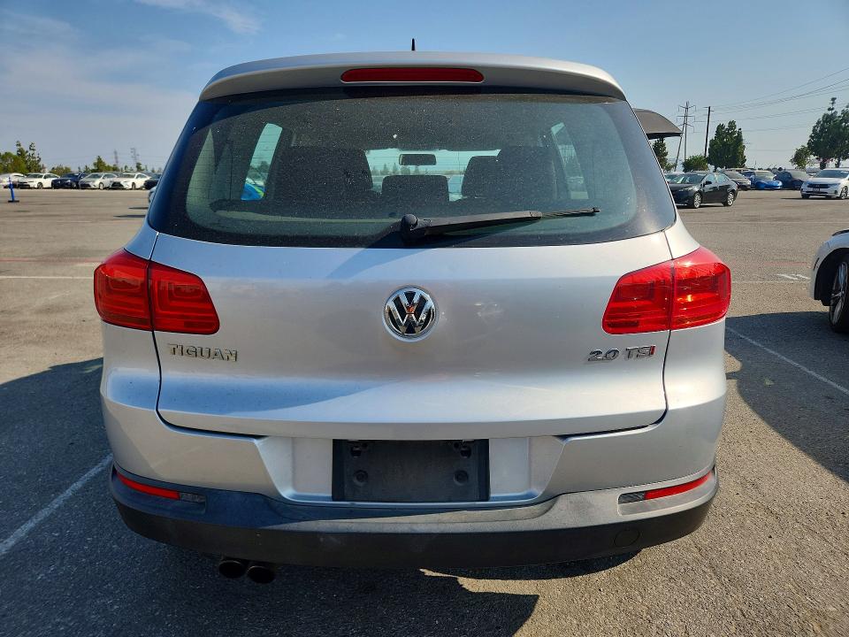 2013 Volkswagen Tiguan VIN WVGAV3AX4DW606578 COPART salvage auction — UNDERCARRIAGE, Ca - Dis/Dlr/Exp Only Clean Title, sold $1,350 on 2026-08-18 (photo 6)