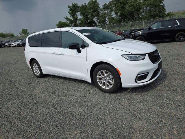 2025 Chrysler Pacifica VIN 2C4RC1BG8SR512113 COPART salvage auction — WATER/FLOOD, Nj - Cert Of Title-Salvage Flood, sold $15,400 on 2026-09-11 (photo 3)