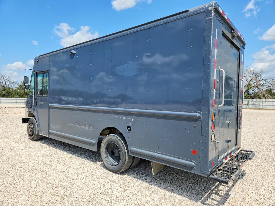 2020 Freightliner Chassis VIN 4UZAC2EA4LCMH7842 COPART salvage auction — MINOR DENT/SCRATCHES, TX - CERTIFICATE OF TITLE, sold $13,000 on 2026-08-25 (photo 2)
