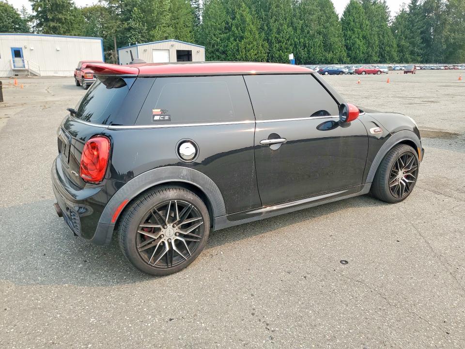 2017 Mini Cooper VIN WMWXM9C5XHT997286 COPART salvage auction — MINOR DENT/SCRATCHES, Wa - Vehicle Cert Of Ownership-Titl, sold $2,100 on 2026-08-17 (photo 3)