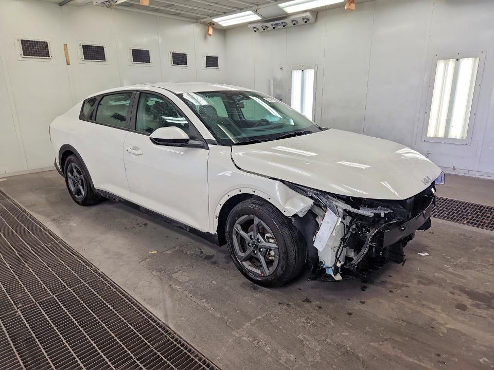 2026 Kia K4 VIN 3KPFT4DE0TE319232 COPART salvage auction — FRONT END, Il - Certificate Of Title, sold $9,400 on 2026-08-19 (photo 4)