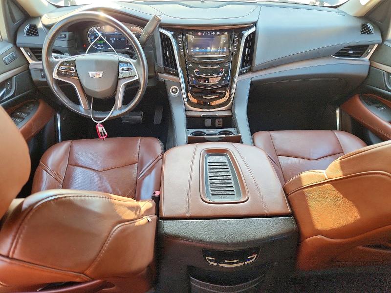 2018 Cadillac Escalade VIN 1GYS3CKJ2JR181715 COPART salvage auction — MINOR DENT/SCRATCHES, Ca - Certificate Of Title, sold $19,507 on 2026-09-01 (photo 8)