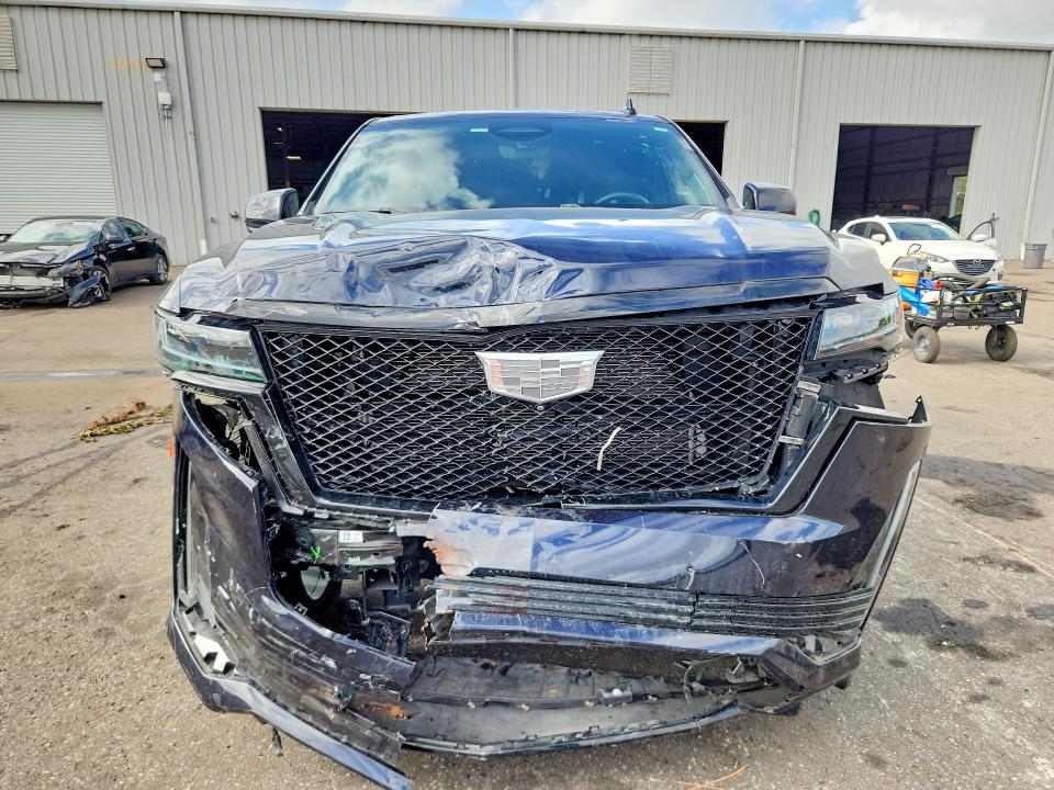2021 Cadillac Escalade VIN 1GYS4RKL5MR226460 COPART salvage auction — FRONT END, Fl - Cert Of Title Slvg Rebuildable, sold $21,900 on 2026-08-26 (photo 5)