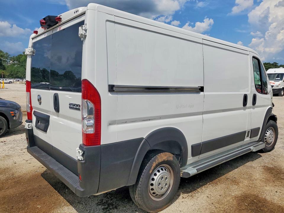 2025 Ram Promaster 2500 VIN 3C6LRVVG0SE542755 COPART salvage auction — FRONT END, Az - Certificate Of Title (P), sold $7,500 on 2026-08-20 (photo 3)
