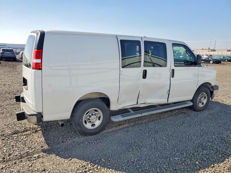 2025 Chevrolet Express 2500 VIN 1GCWGAFP3S1252628 COPART salvage auction — FRONT END, AZ - CERTIFICATE OF TITLE (P), sold $8,700 on 2026-08-27 (photo 3)