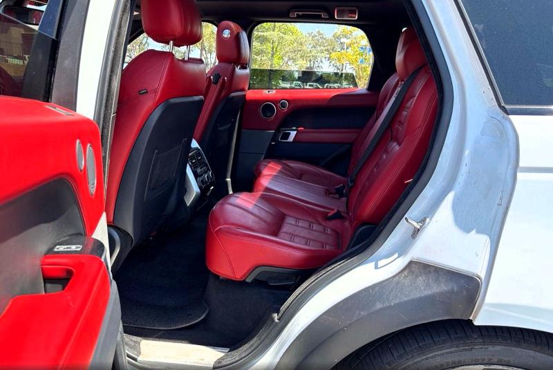 2016 Land rover RANGE ROVER VIN SALWV2EF9GA594718 COPART salvage auction — MINOR DENT/SCRATCHES, CA - DIS/DLR/EXP ONLY CLEAN TITLE (P), sold $5,900 on 2026-09-01 (photo 6)