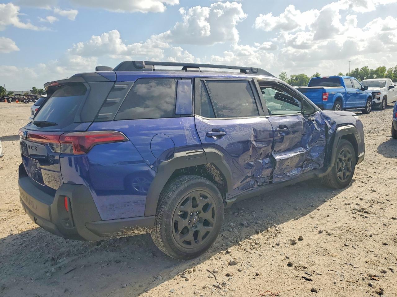 2026 Subaru Outback VIN JF2BUPDD0TY473228 COPART salvage auction — Side, FL - CERT OF TITLE SLVG REBUILDABLE, sold $10,700 on 2026-09-04 (photo 3)