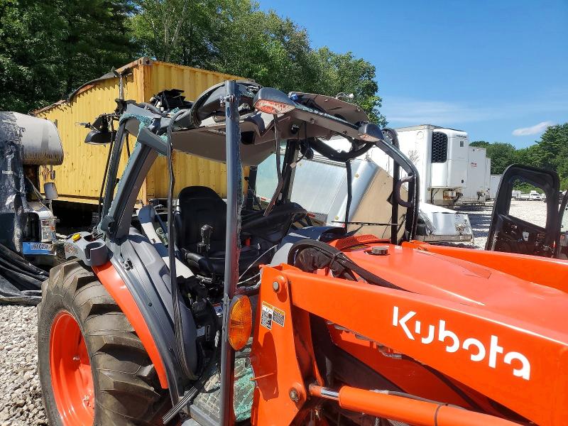 2023 Kubota Tractor VIN KBUL3BDCHN8J27082 COPART salvage auction — ROOF, MA - BILL OF SALE, sold $12,800 on 2026-09-04 (photo 9)