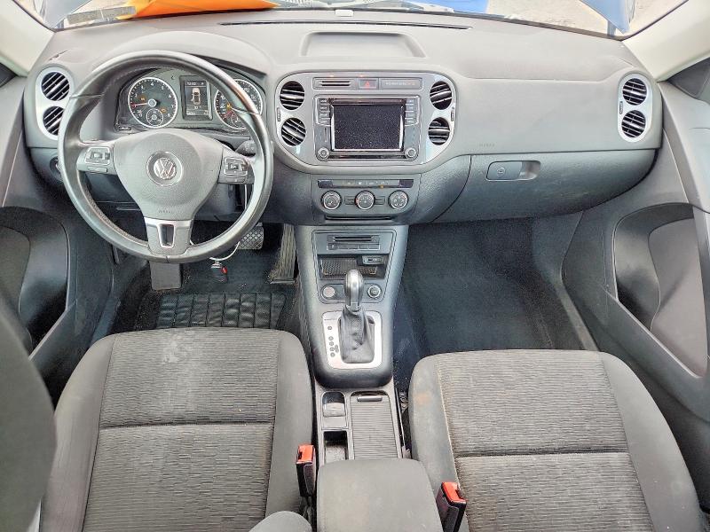 2017 Volkswagen Tiguan VIN WVGBV7AX8HK047013 COPART salvage auction — FRONT END, Pa - Certificate Of Salvage, sold $925 on 2026-08-07 (photo 8)