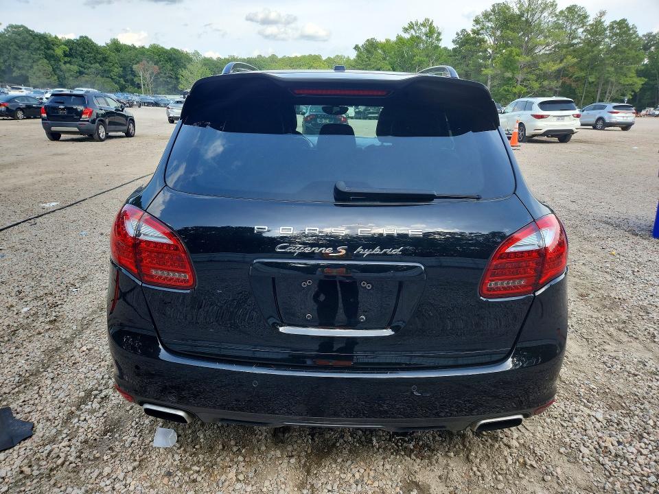 2013 Porsche Cayenne VIN WP1AE2A2XDLA15710 COPART salvage auction — MINOR DENT/SCRATCHES, Nc - Dealer Only Clean Title, sold $1,900 on 2026-08-28 (photo 6)