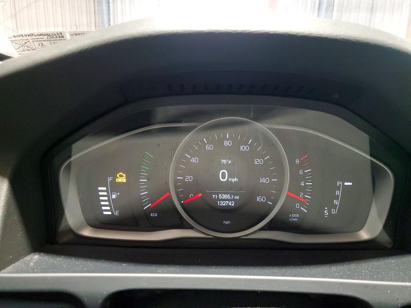 2017 Volvo S60 VIN YV140MTL0H2421239 COPART salvage auction — MECHANICAL, Salvage Title, sold $425 on 2026-08-12 (photo 9)