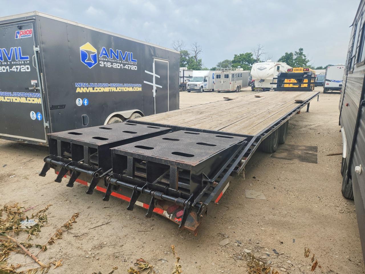 2023 Davidson Trailers VIN 7M3GU4025PNDT7750 COPART salvage auction — Side, TN - CERTIFICATE OF TITLE, sold $2,400 on 2026-09-15 (photo 3)