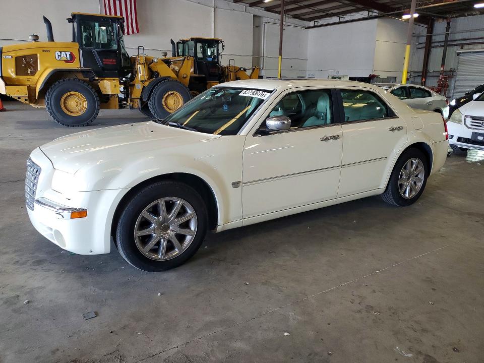 2007 Chrysler 300 VIN 2C3LA63HX7H765631 COPART salvage auction — MINOR DENT/SCRATCHES, Fl - Certificate Of Title, sold $2,000 on 2026-08-29 (photo 1)