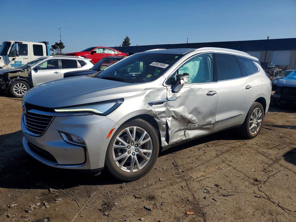 2022 Buick Enclave VIN 5GAEVBKWXNJ163097 COPART salvage auction — SIDE, Mi - Certificate Of Title, sold $7,300 on 2026-08-25 (photo 1)