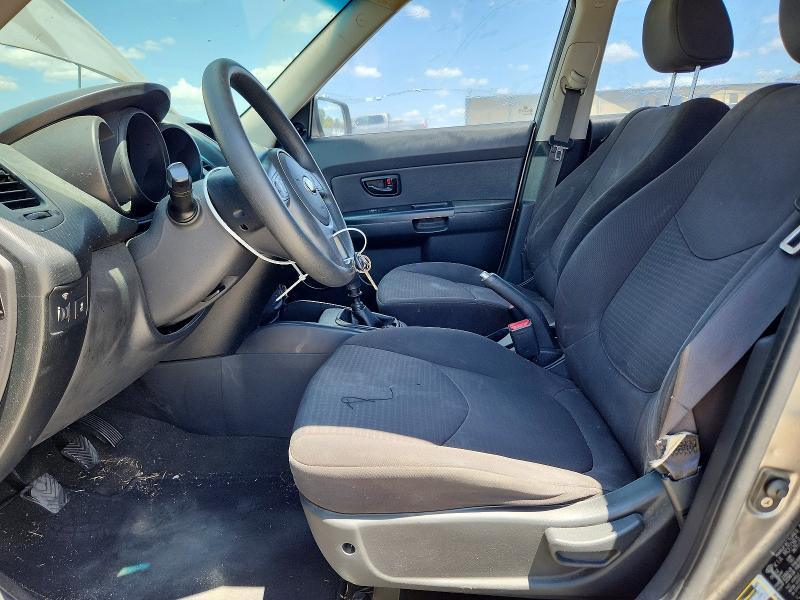 2013 Kia Soul VIN KNDJT2A55D7527630 COPART salvage auction — REAR END, Salvage Title, sold $775 on 2026-09-08 (photo 7)