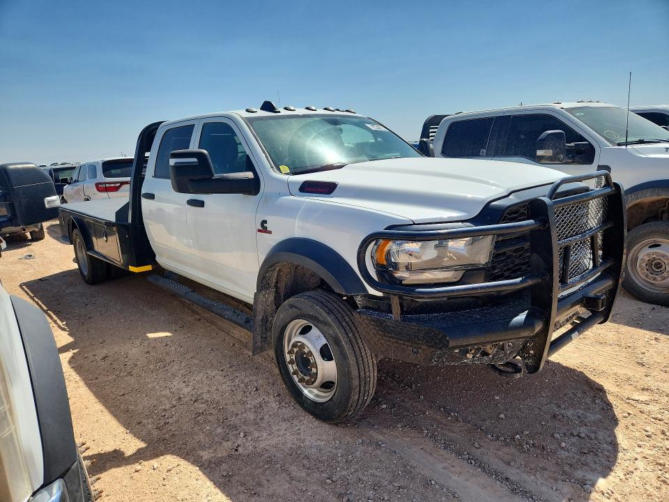 2023 Ram 5500 VIN 3C7WRNFL1PG582181 COPART salvage auction — MINOR DENT/SCRATCHES, TX - CERTIFICATE OF TITLE, sold $16,700 on 2026-09-24 (photo 4)