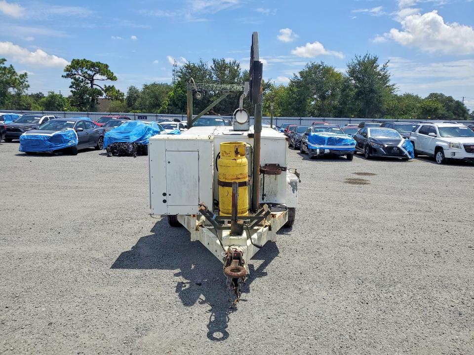 2001 Unknown VIN 1T9US0617YS055952 COPART salvage auction — MINOR DENT/SCRATCHES, FL - CERTIFICATE OF TITLE, sold $15 on 2026-09-18 (photo 5)