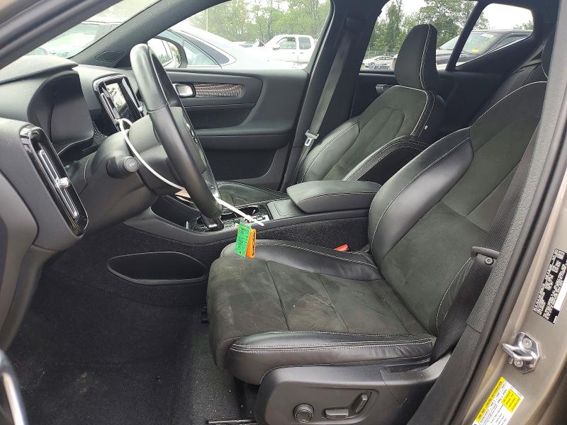 2022 Volvo Xc40 VIN YV4AC2HM5N2643029 COPART salvage auction — SIDE, Md - Cert Of Salvage > 75% Damage, sold $8,000 on 2026-09-24 (photo 7)