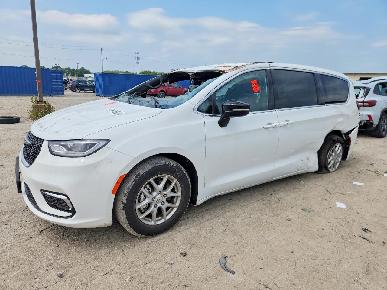 2026 Chrysler Pacifica VIN 2C4RC1BG0TR278485 — COPART salvage auction photo