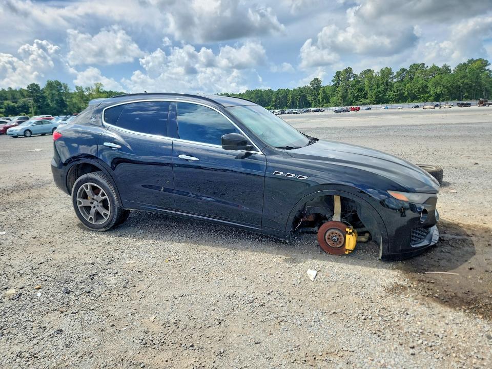 2017 Maserati Levante VIN ZN661XUS8HX262717 COPART salvage auction — FRONT END, Salvage Title, sold $4,300 on 2026-08-19 (photo 4)