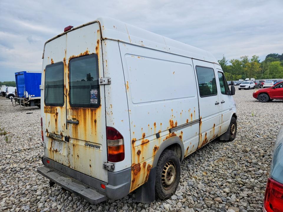 2006 Dodge Sprinter VIN WD0PD644565936301 COPART salvage auction — FRONT END, Oh - Certificate Of Title, sold $1,419 on 2026-09-30 (photo 3)