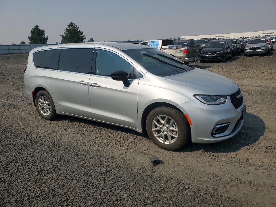 2026 Chrysler Pacifica VIN 2C4RC1BG5TR169231 COPART salvage auction — MECHANICAL, NE - CERTIFICATE OF TITLE, sold $17,600 on 2026-08-19 (photo 4)