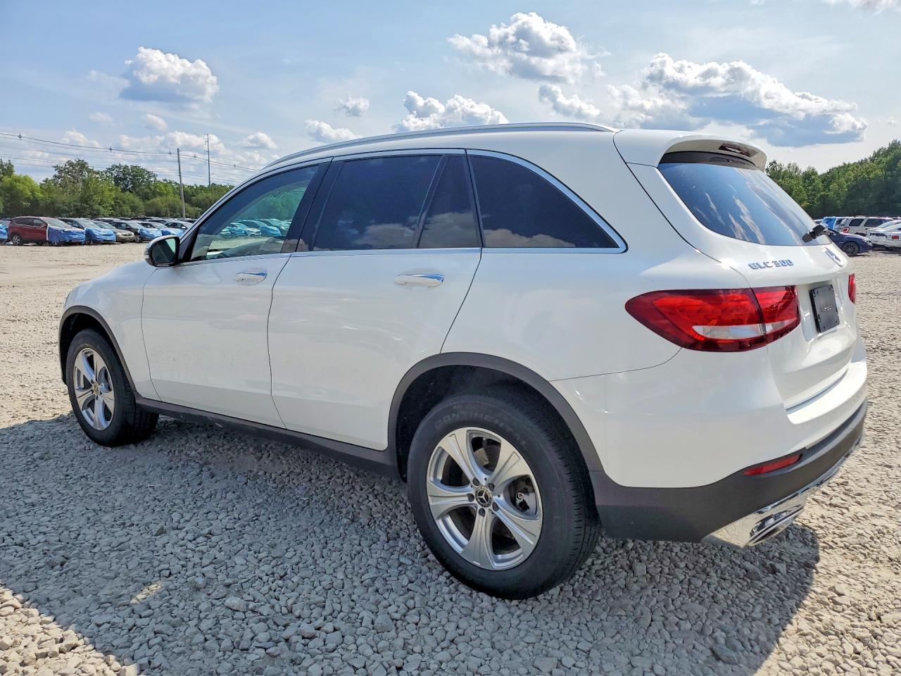 2017 Mercedes-benz Glc VIN WDC0G4KB9HF253046 COPART salvage auction — Minor Dent/Scratches, MA - DEALER ONLY CLEAN TITLE (P), sold $7,200 on 2026-09-02 (photo 2)