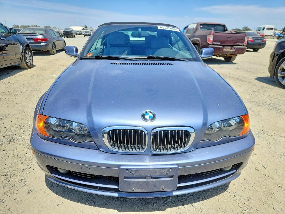 2002 BMW 3 series VIN WBABS33472JY42427 COPART salvage auction — MINOR DENT/SCRATCHES, CA - DIS/DLR/EXP ONLY CLEAN TITLE, sold $675 on 2026-08-11 (photo 5)