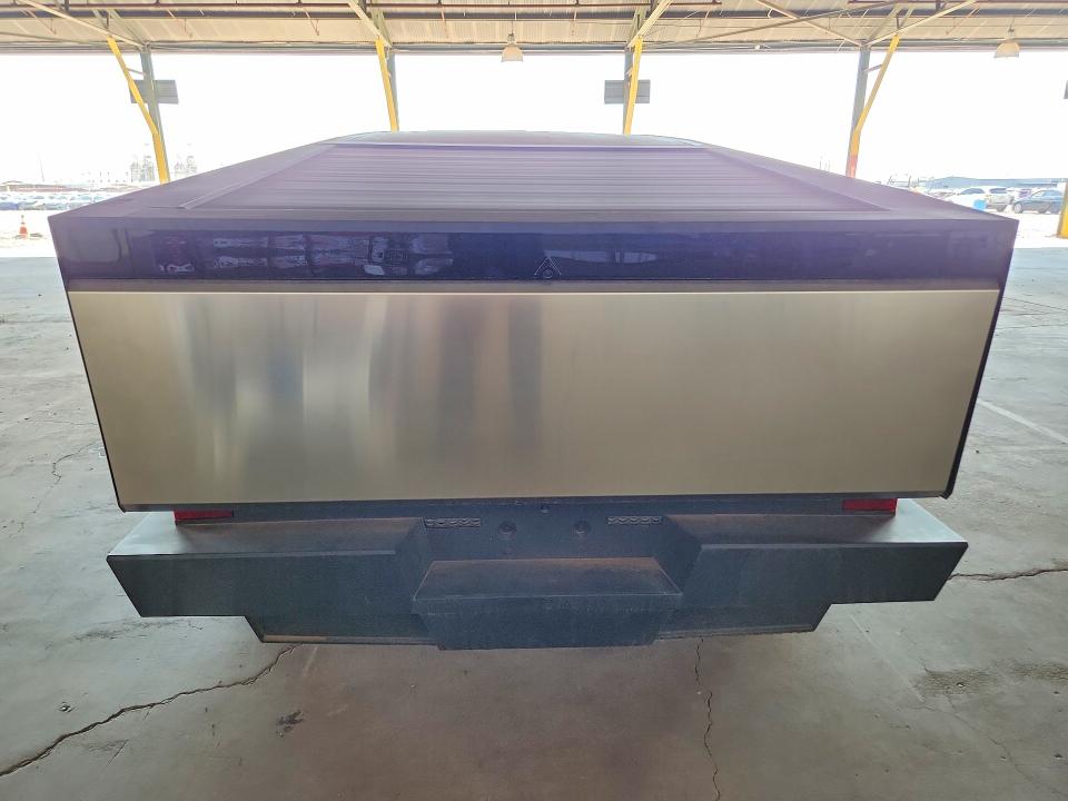 2025 Tesla Cybertruck VIN 7G2CEHED7SA068125 COPART salvage auction — FRONT END, Az - Cert Of Title - Salvage (P), sold $17,600 on 2026-08-31 (photo 6)