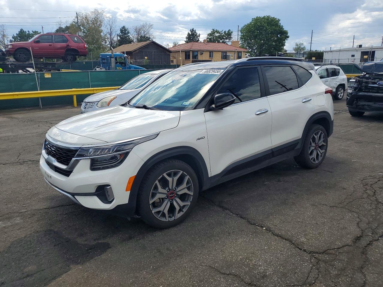 2023 Kia Seltos VIN KNDETCA21P7360930 — COPART salvage auction photo