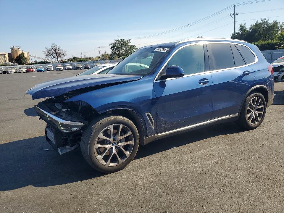 2021 BMW X5 VIN 5UXCR4C00M9F06355 — COPART salvage auction photo