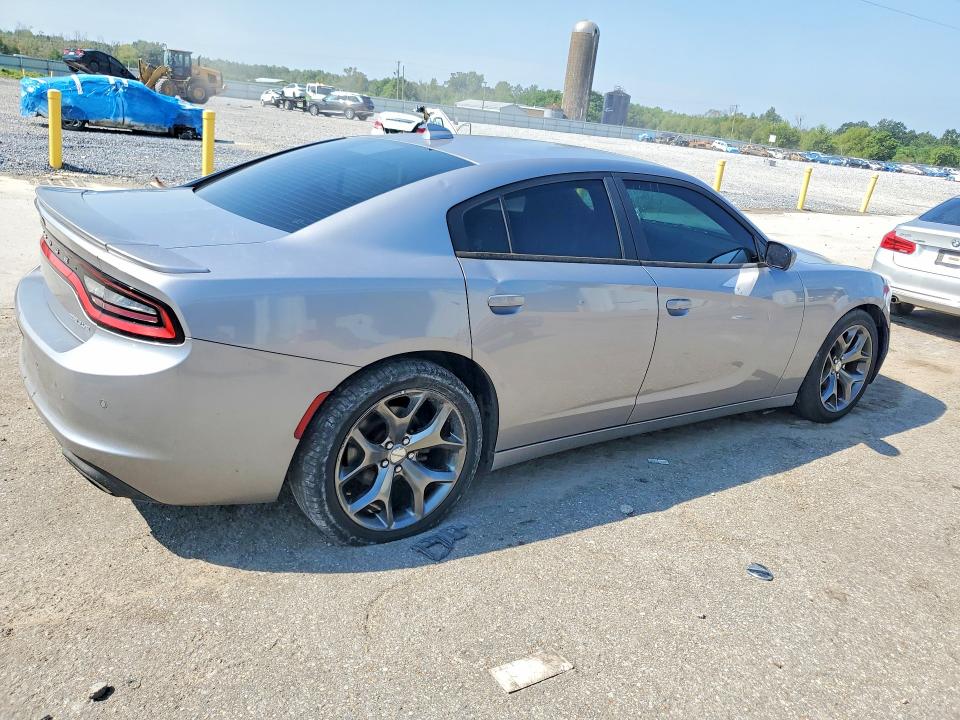 2015 Dodge Charger VIN 2C3CDXHG3FH826376 COPART salvage auction — MINOR DENT/SCRATCHES, Al - Certificate Of Title (P), sold $3,200 on 2026-09-24 (photo 3)