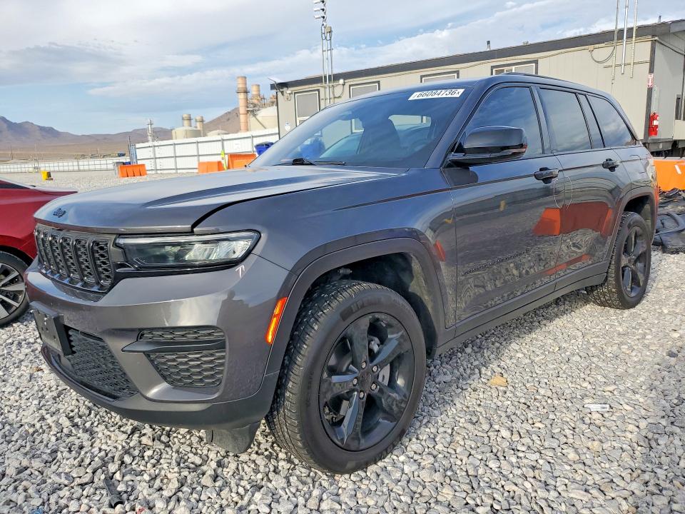 2023 Jeep Cherokee VIN 1C4RJHAGXPC579733 — COPART salvage auction photo
