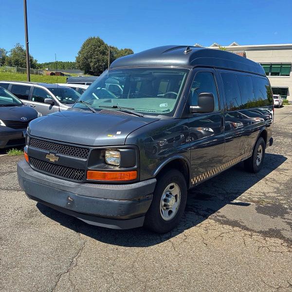 2017 Chevrolet Express 2500 VIN 1GAWGEFF0H1252716 COPART salvage auction — NORMAL WEAR, CT - CERTIFICATE OF TITLE (P), sold $12,800 on 2026-08-25 (photo 1)