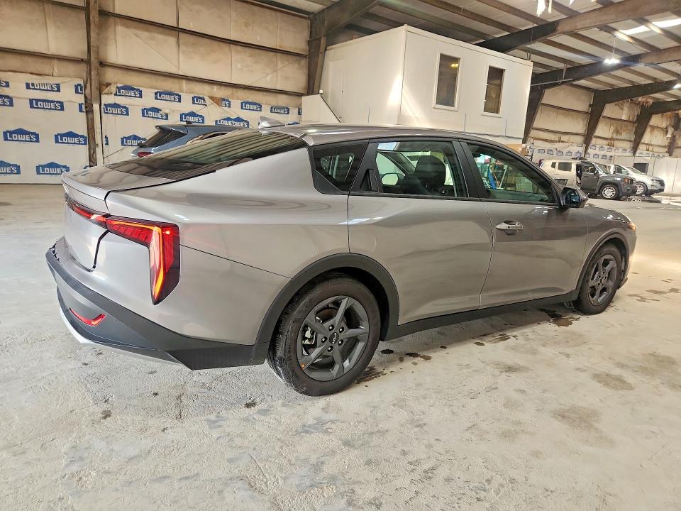 2026 Kia K4 VIN 3KPFT4DE8TE286769 COPART salvage auction — REAR END, Il - Certificate Of Title, sold $11,200 on 2026-08-19 (photo 3)