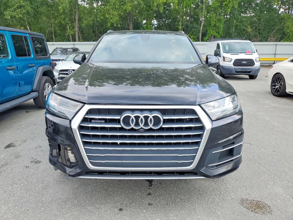 2019 Audi Q7 VIN WA1AHAF74KD045052 COPART salvage auction — MINOR DENT/SCRATCHES, Salvage Title, sold $7,600 on 2026-09-11 (photo 5)