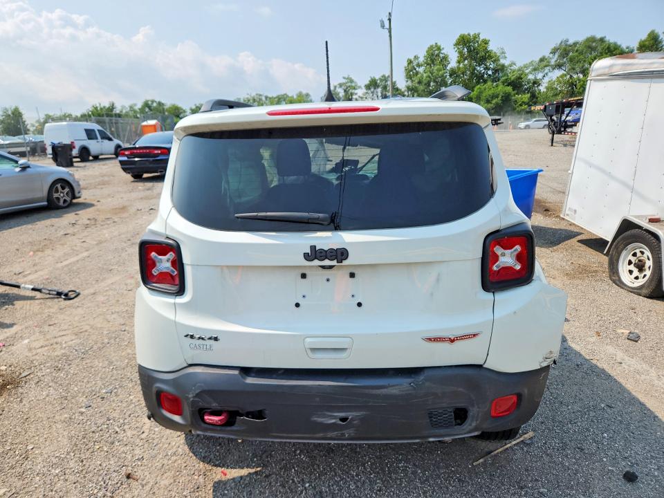 2022 Jeep Renegade VIN ZACNJDC1XNPN69967 COPART salvage auction — ROLLOVER, In - Cert Of Title-Salvage Title, sold $1,750 on 2026-08-13 (photo 6)