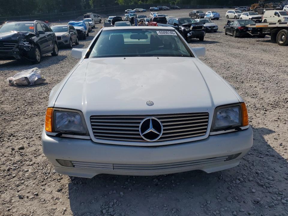 1991 Mercedes-benz 300 VIN WDBFA61E1MF015337 COPART salvage auction — MINOR DENT/SCRATCHES, TN - CERTIFICATE OF TITLE, sold $7,600 on 2026-08-20 (photo 5)